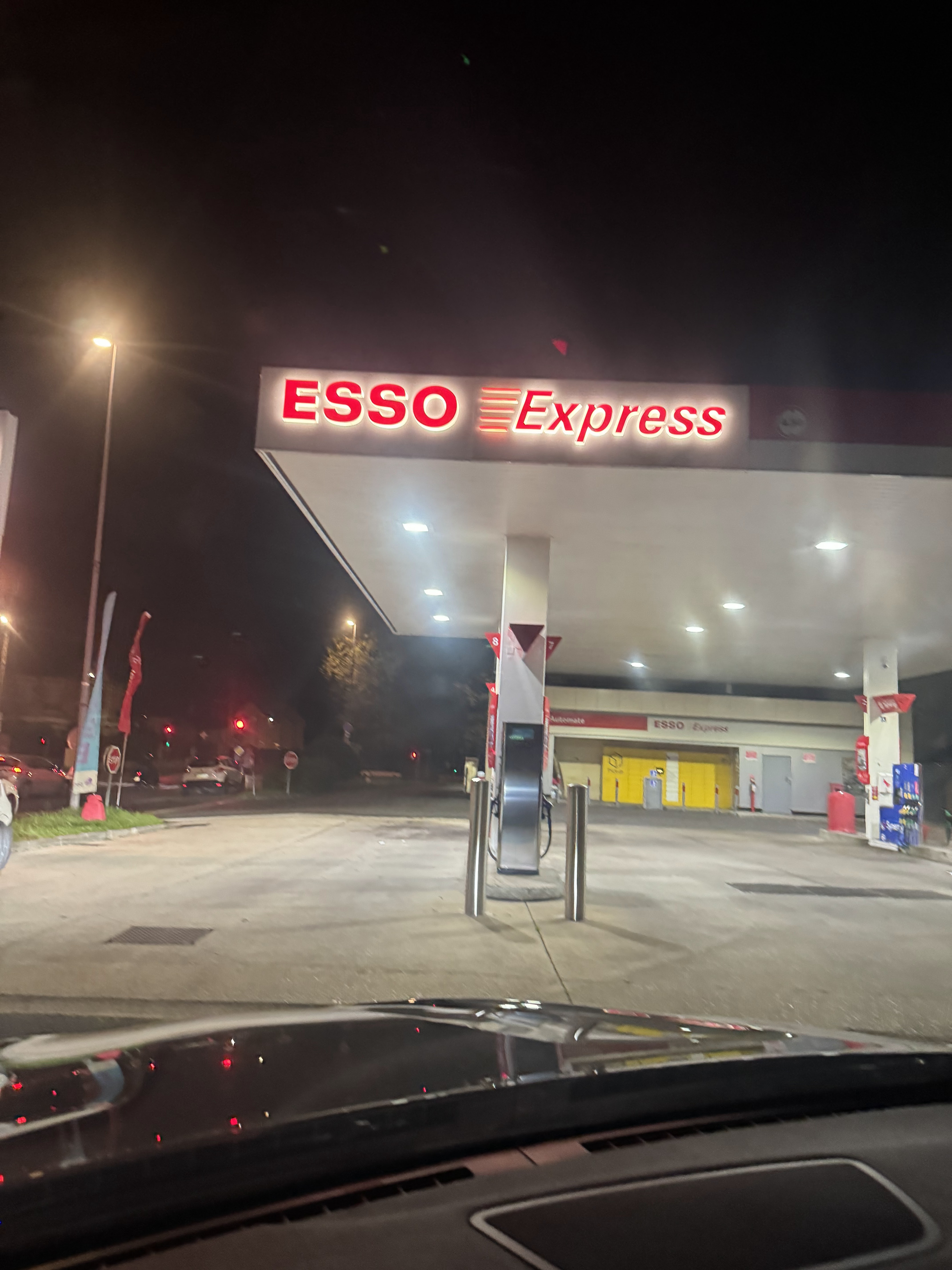 Photo n° 38 de l'avis de Massimo.a fait le 08/11/2023 à 13:53