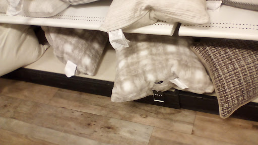 Department Store «HomeGoods», reviews and photos, 2960 W Grant Line Rd, Tracy, CA 95304, USA