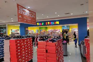 Matahari Department Store Basko Plaza Padang image