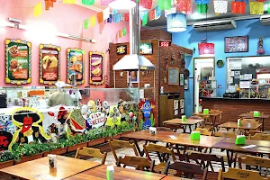 La Buena Onda Restaurante Mexicano image