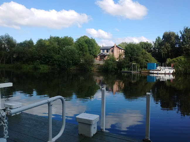 Reviews of Hulmes Ferry in Manchester - Travel Agency