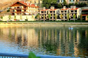 Zaarour lake image