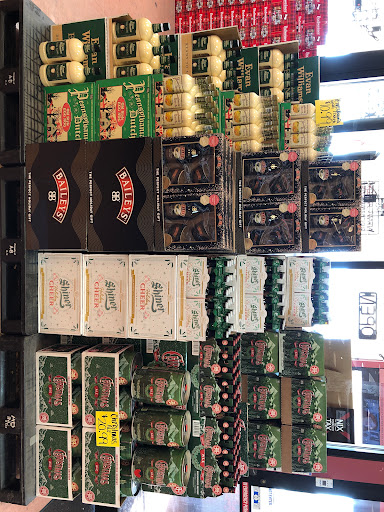 Wine Store «Bear Valley Wine & Liquor», reviews and photos, 3100 S Sheridan Blvd # F, Denver, CO 80227, USA