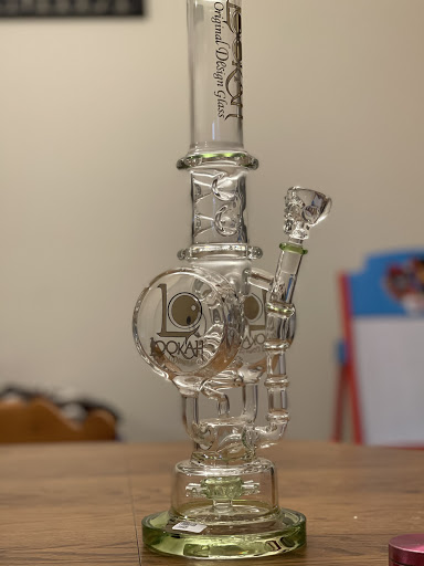 Tobacco Shop «COSMOS Smokeshop», reviews and photos, 2335 Bode Rd, Schaumburg, IL 60194, USA