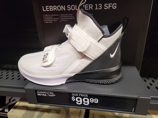 Clothing Store «Nike Factory Store», reviews and photos, 661 S Fork Ave SW Suite H, North Bend, WA 98045, USA