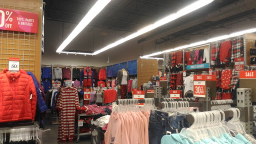 Clothing Store «Old Navy», reviews and photos, 15661 S Apopka Vineland Rd, Orlando, FL 32821, USA