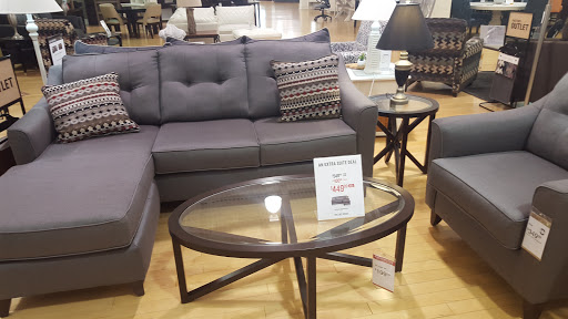 Furniture Store «American Signature Furniture», reviews and photos, 1924 W International Speedway Blvd, Daytona Beach, FL 32114, USA