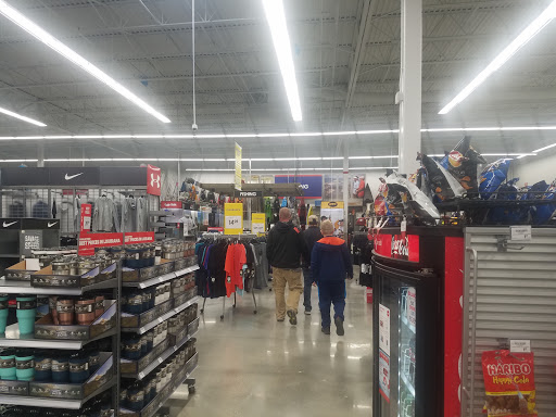 Sporting Goods Store «Academy Sports + Outdoors», reviews and photos, 9997 Crossing Way #800, Denham Springs, LA 70726, USA