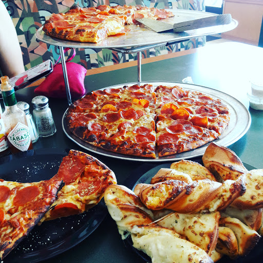 Round Table Pizza image