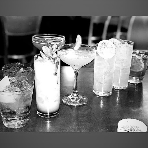 American Restaurant «The Block Restaurant Webster Groves», reviews and photos, 146 W Lockwood Ave, Webster Groves, MO 63119, USA