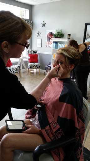 Hair Salon «Hot Headz Salon», reviews and photos, 692 W Montrose St, Clermont, FL 34711, USA