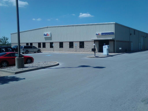 Shipping and Mailing Service «FedEx Ship Center», reviews and photos, 2731 Griffin Dr, Bowling Green, KY 42101, USA
