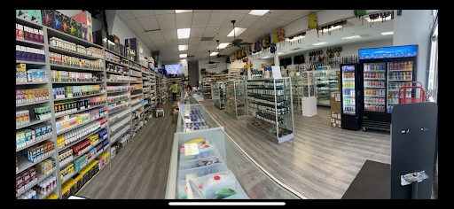 Tobacco Shop «The House of Vape and Smoke», reviews and photos, 944 W 6th St #114, Corona, CA 92882, USA