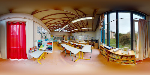 École privée Ecole Maternelle et Primaire Cours Notre Dame Douvres-la-Délivrande
