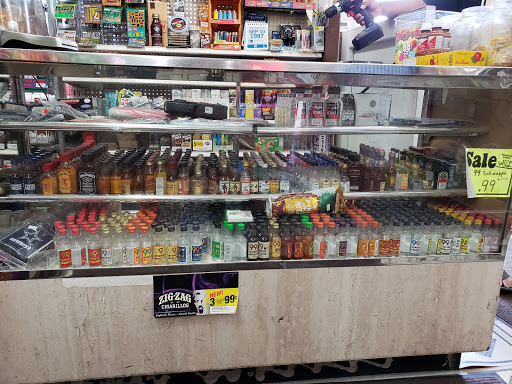 Liquor Store «Haydens Liquor», reviews and photos, 531 S Lovers Ln, Visalia, CA 93292, USA