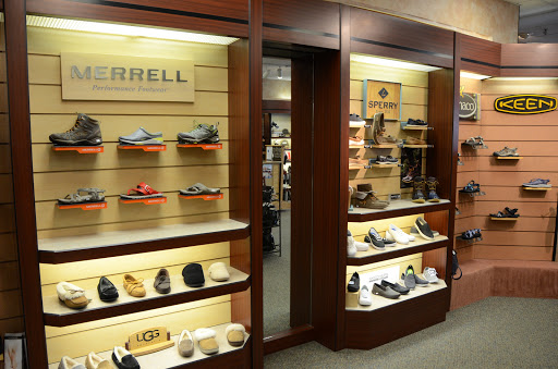 Shoe Store «Kern Brothers Shoes», reviews and photos, 57 Boone Village, Zionsville, IN 46077, USA