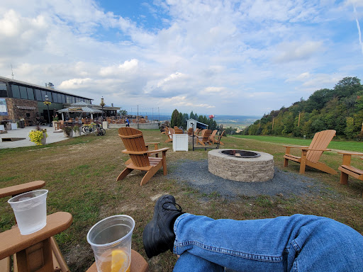 Restaurant «Slopeside Pub & Grill», reviews and photos, 1660 Blue Mountain Dr, Palmerton, PA 18071, USA