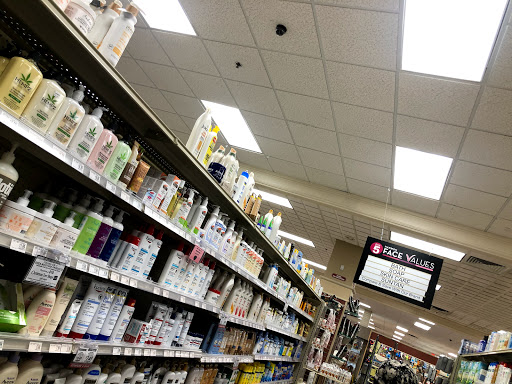 Home Goods Store «Christmas Tree Shops», reviews and photos, 28-34 Broadway, Lynnfield, MA 01940, USA