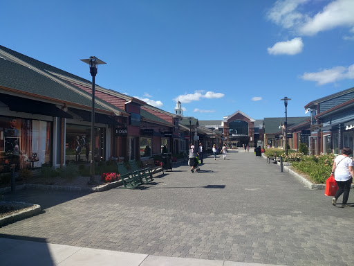 Shoe Store «Converse Factory Store», reviews and photos, 950 Grapevine Ct, Central Valley, NY 10917, USA