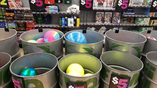 Variety Store «Five Below», reviews and photos, 1790 Rio Hill Center, Charlottesville, VA 22901, USA