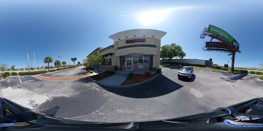 Liquor Store «Colonial Liquor & Wine», reviews and photos, 12100 E Colonial Dr, Orlando, FL 32826, USA