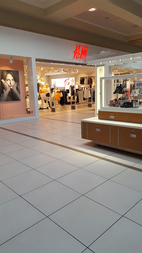 Shopping Mall «Brookfield Square», reviews and photos, 95 N Moorland Rd, Brookfield, WI 53005, USA