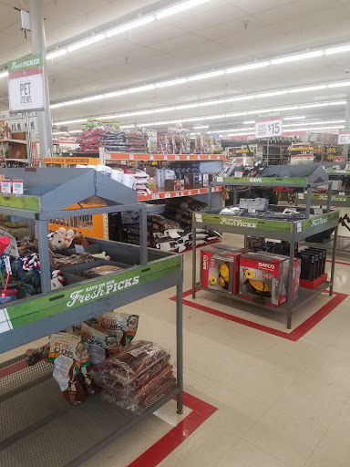 Home Improvement Store «Tractor Supply Co.», reviews and photos, 1212 N Queen St, Martinsburg, WV 25404, USA