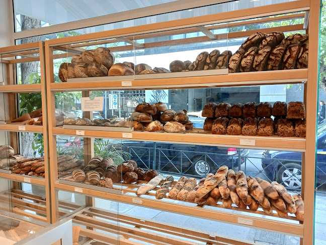 Τρομερό παιδί - Αθήνα