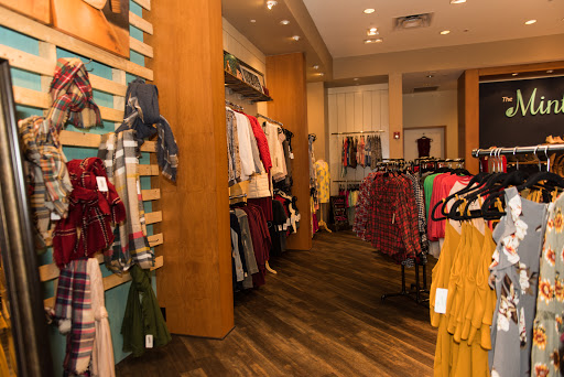 Clothing Store «The Mint Julep Boutique», reviews and photos, 1750 Opelika Rd, Auburn, AL 36830, USA