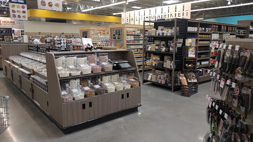 Grocery Store «Future Hy-Vee», reviews and photos, 7280 E Point Douglas Rd S, Cottage Grove, MN 55016, USA