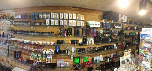 Tobacco Shop «82nd Avenue Tobacco & Pipe Ltd», reviews and photos, 400 SE 82nd Ave, Portland, OR 97216, USA