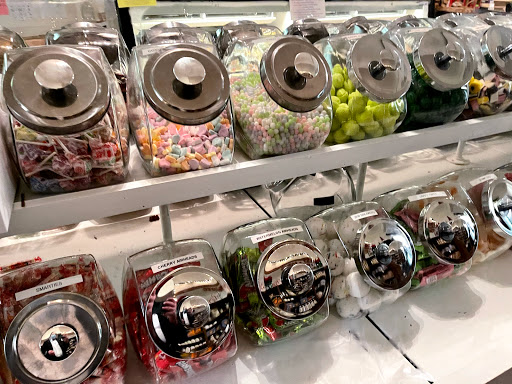 Grocery Store «Old Wethersfield Country Store», reviews and photos, 221 Main St, Wethersfield, CT 06109, USA