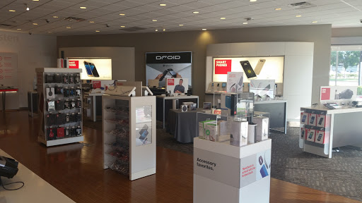 Cell Phone Store «Verizon», reviews and photos, 145 FM1382 #100, Cedar Hill, TX 75104, USA