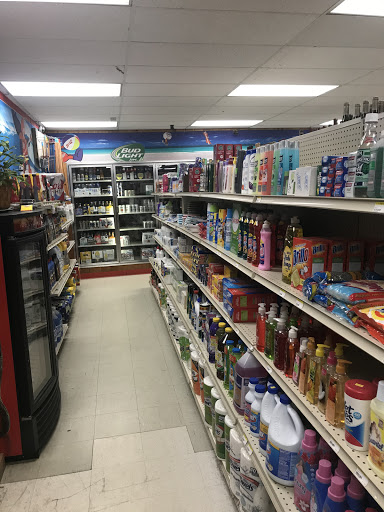 Grocery Store «Friendly Market», reviews and photos, 31 Washington Ave, Old Orchard Beach, ME 04064, USA