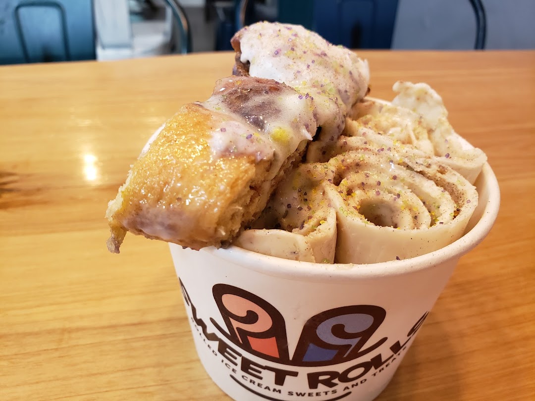 Sweet Rolls Ice Cream