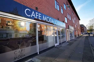 Cafe Moda Lounge image