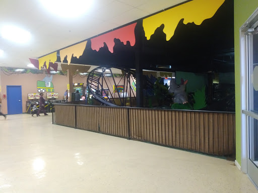 Shopping Mall «Lakeside Mall», reviews and photos, 14000 Lakeside Cir, Sterling Heights, MI 48313, USA