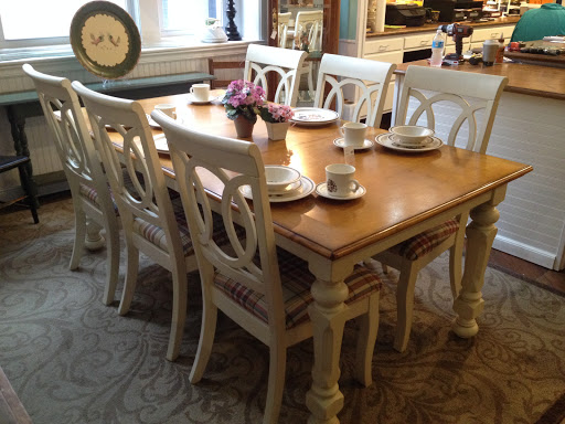 Used Furniture Store «Hometown Refurnishing», reviews and photos, 24 E Main St, Ephrata, PA 17522, USA