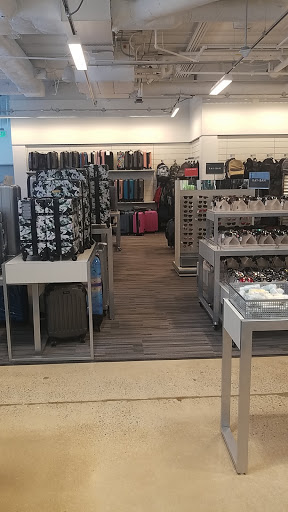 Department Store «Nordstrom Rack 12th Street», reviews and photos, 555 12th St NW c120, Washington, DC 20004, USA