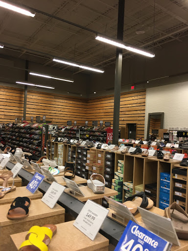 Shoe Store «DSW Designer Shoe Warehouse», reviews and photos, 7616 Farm to Market 1960 Rd W, Houston, TX 77069, USA