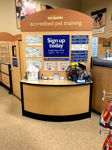 Pet Supply Store «PetSmart», reviews and photos, 3096 N Eastman Rd, Longview, TX 75605, USA