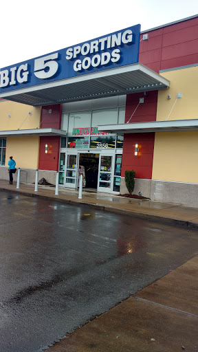 Sporting Goods Store «Big 5 Sporting Goods», reviews and photos, 2856 Willamette St, Eugene, OR 97405, USA