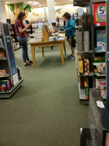 Book Store «Barnes & Noble», reviews and photos, 541 Lincoln St, Worcester, MA 01605, USA