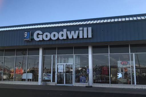 Goodwill, 1508 E 20th, Suites B & C, Scottsbluff, NE 69361, Thrift Store