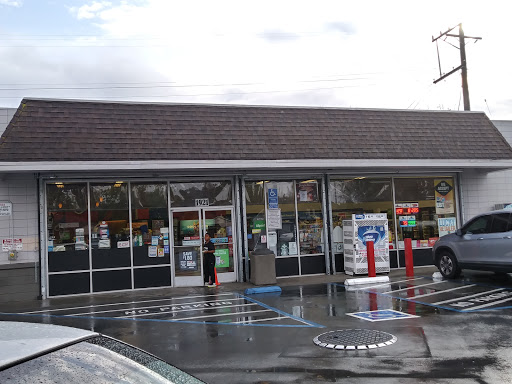 Quik Stop, 1921 Springs Rd, Vallejo, CA 94591, USA, 