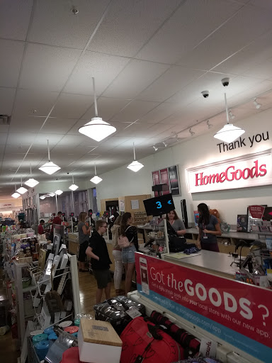 Department Store «T.J. Maxx and HomeGoods», reviews and photos, 3050 Sheridan Dr, Amherst, NY 14226, USA