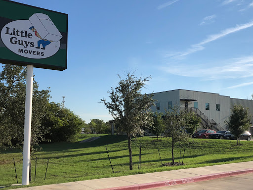 Moving Company «Little Guys Movers Denton», reviews and photos, 2201 Fort Worth Dr, Denton, TX 76205, USA