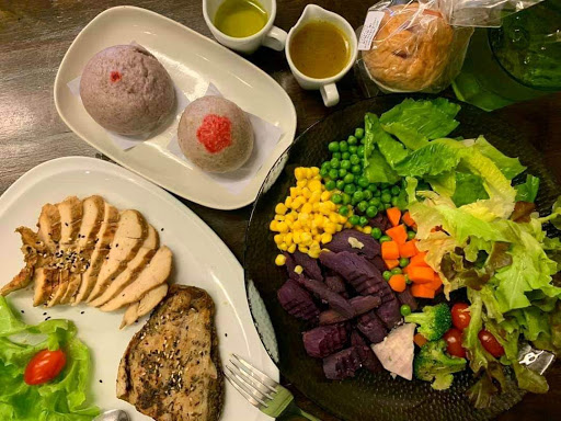 D Veggie Salad and Healthy Food Phuket ดีเวจจี้ สลัด อาหารสุขภาพ ภูเก็ต
