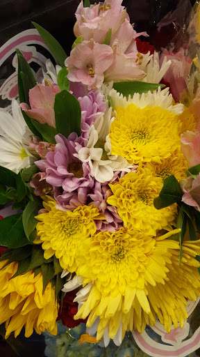 Grocery Store «Wynn’s Market», reviews and photos, 141 9th St N, Naples, FL 34102, USA