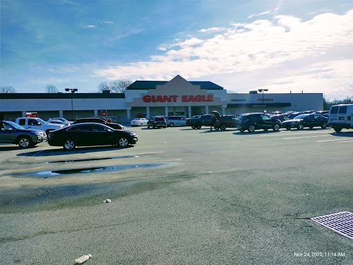 Supermarket «Giant Eagle Supermarket», reviews and photos, 2000 Penny Ln, Jeannette, PA 15644, USA